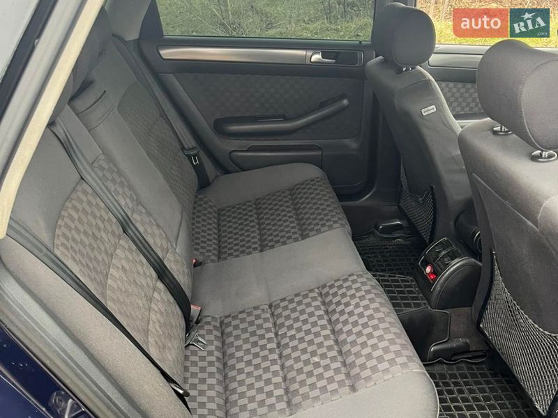 Универсал Audi A6 2001 в Немирове