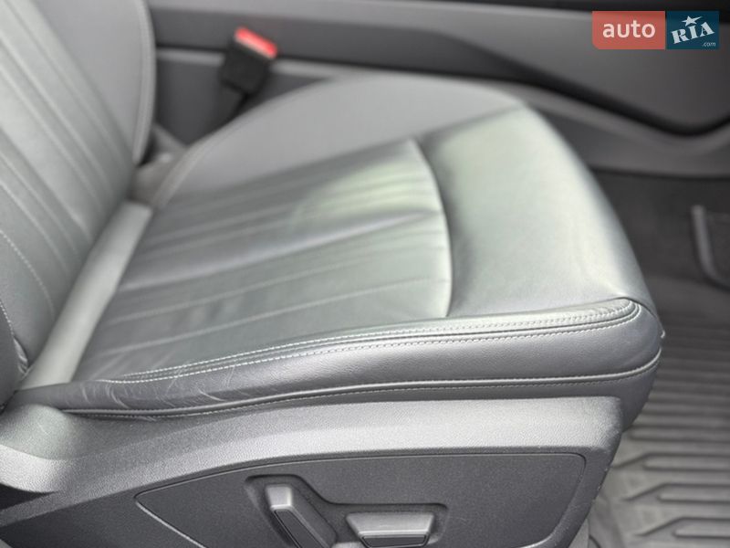 Седан Audi A6 2021 в Киеве