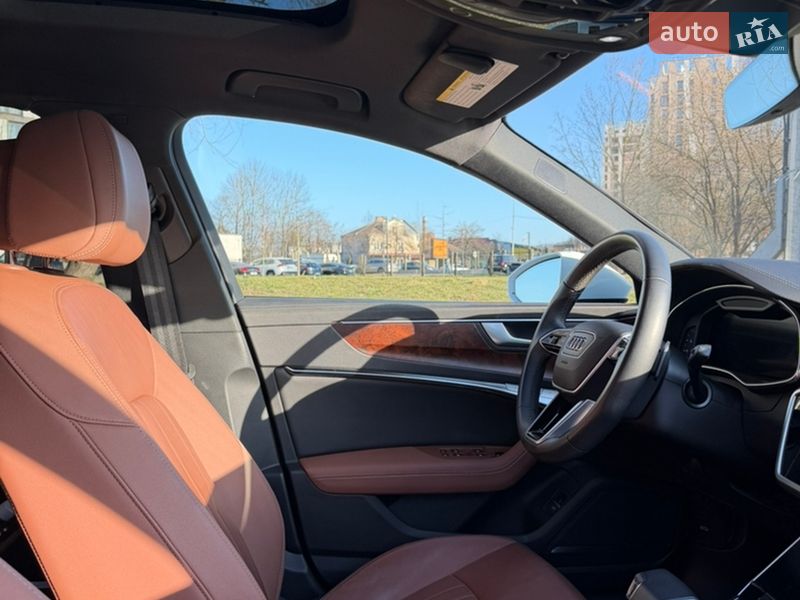 Седан Audi A6 2022 в Львове