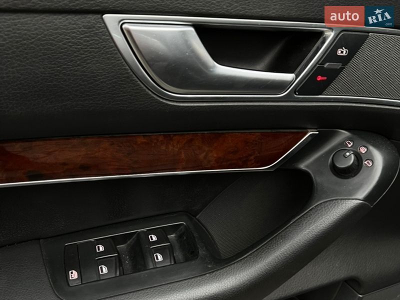 Седан Audi A6 2004 в Буче