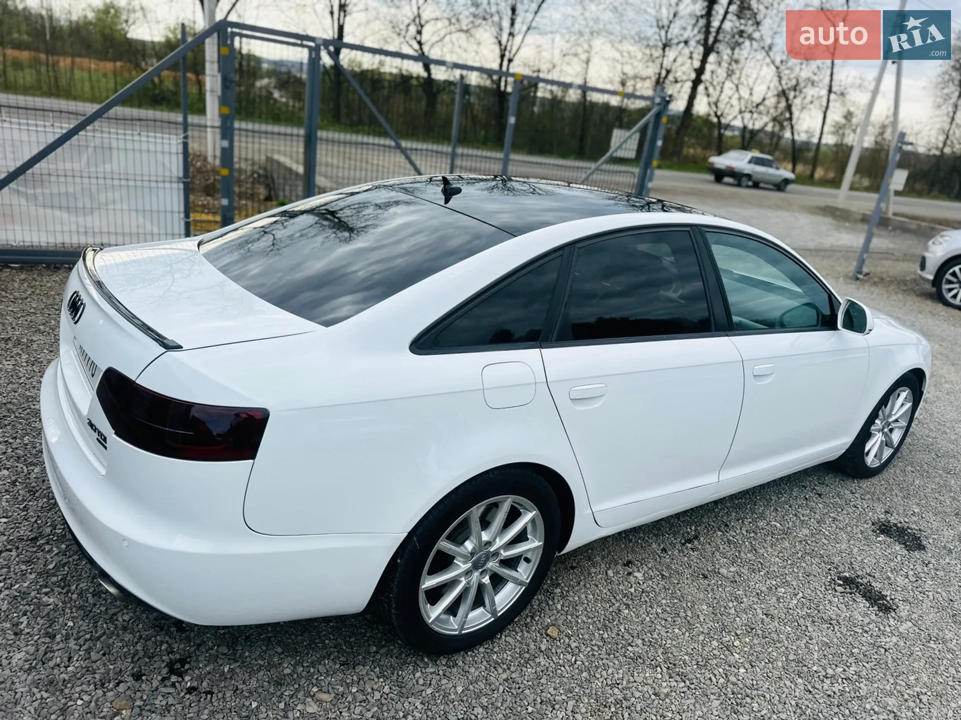 2010 Audi A6 - мініатюра 35