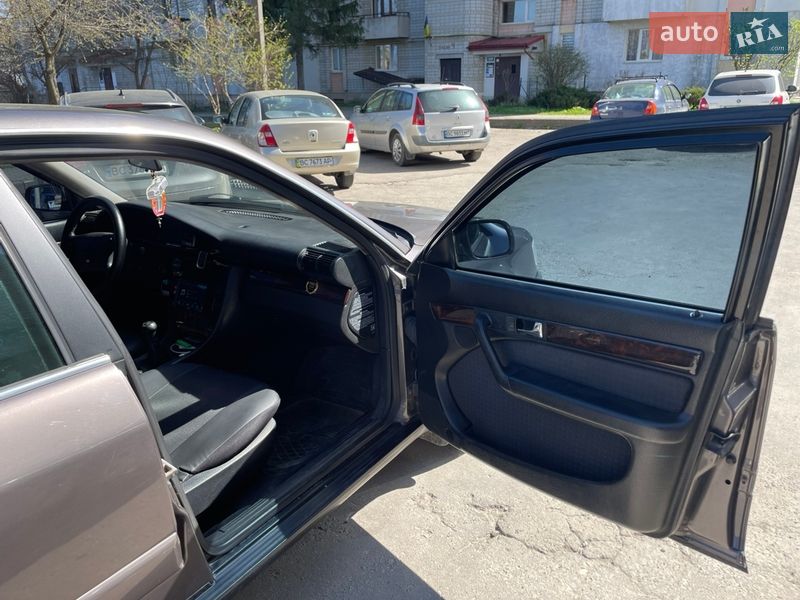 Седан Audi A6 1996 в Львові