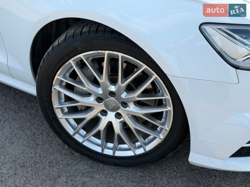 Седан Audi A6 2015 в Львові