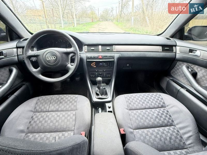 Универсал Audi A6 1999 в Софиевке