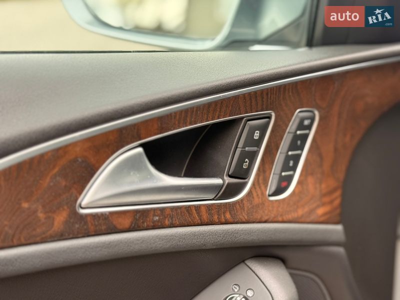 Седан Audi A6 2013 в Дубровице