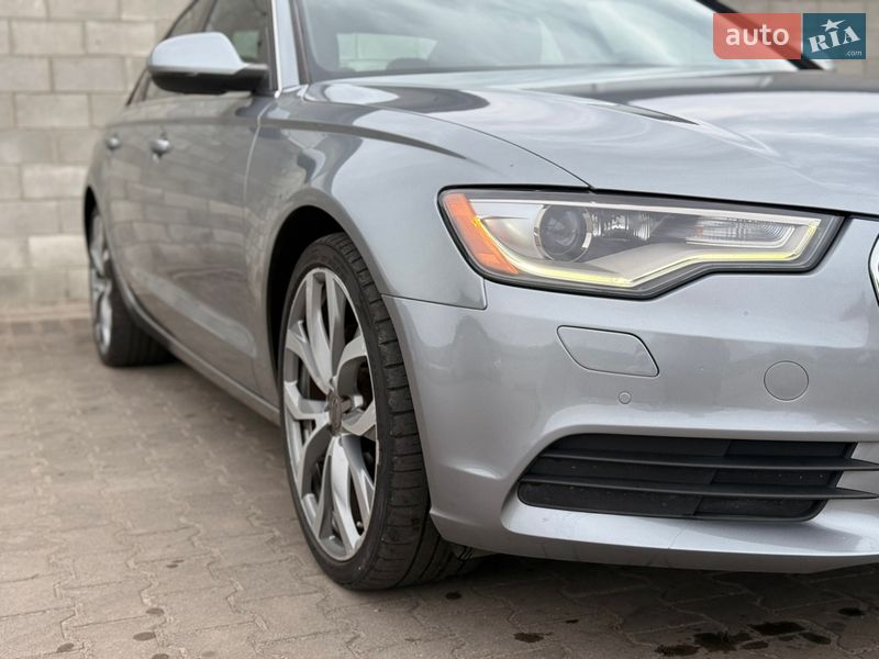 Седан Audi A6 2013 в Дубровице