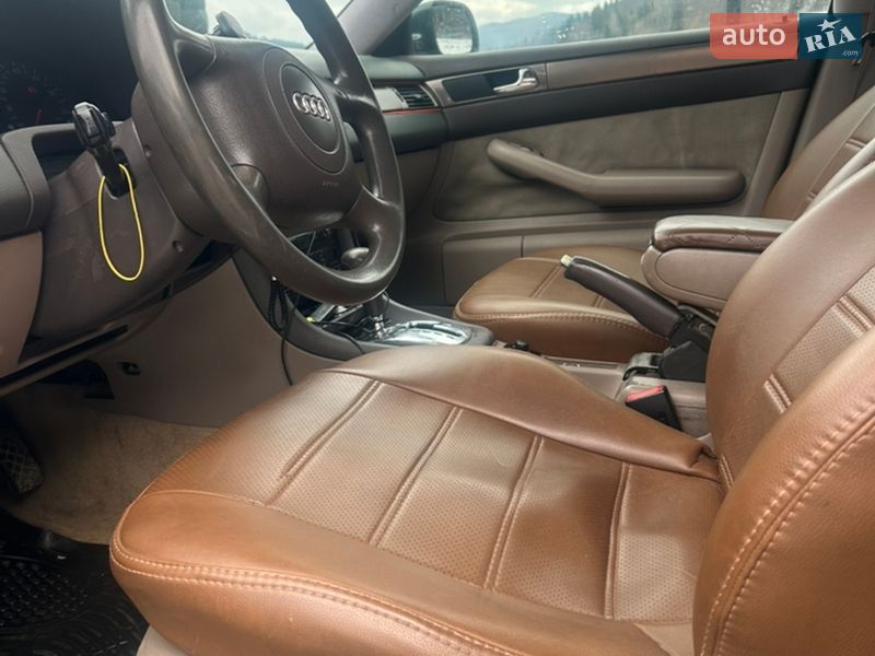 Универсал Audi A6 1999 в Татарове