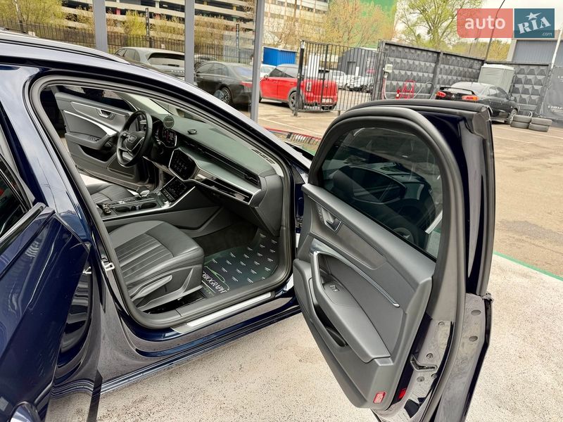 Универсал Audi A6 2019 в Киеве