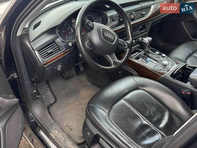 Седан Audi A6 2012 в Умані
