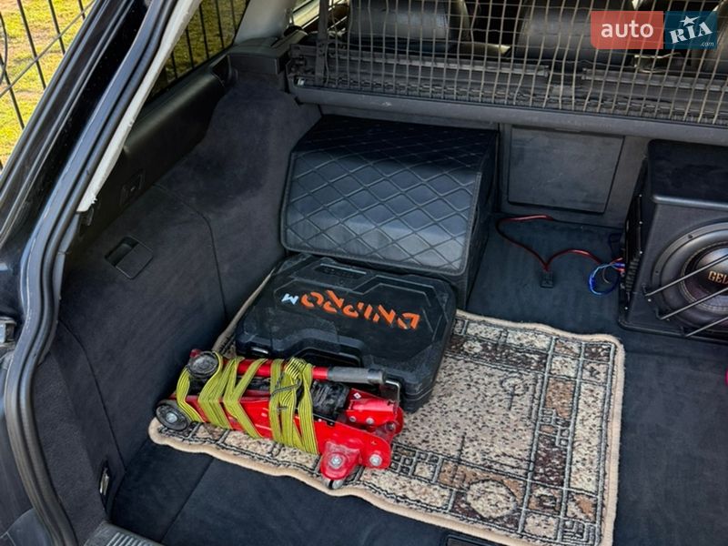 Универсал Audi A6 2003 в Нововолынске