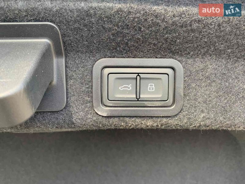 Седан Audi A6 2023 в Хмельницком