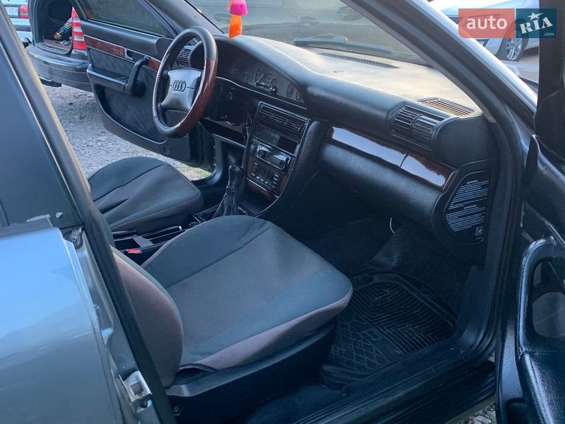 Седан Audi A6 1996 в Кременце