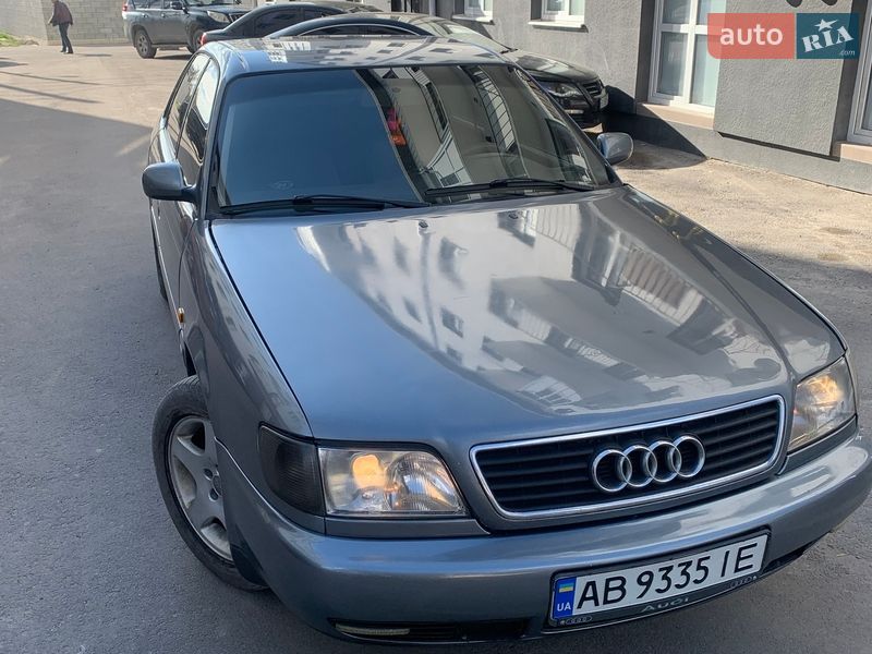 Седан Audi A6 1996 в Кременце