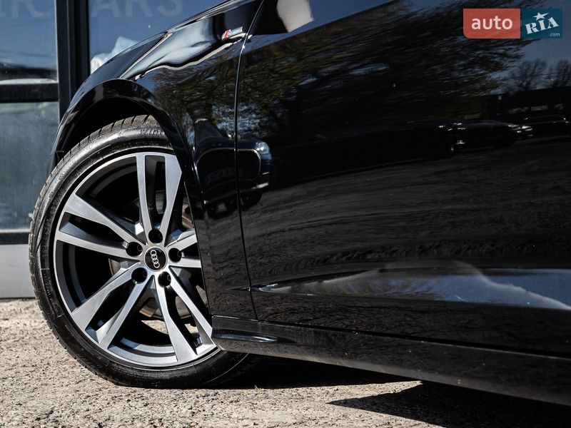 Универсал Audi A6 2021 в Киеве