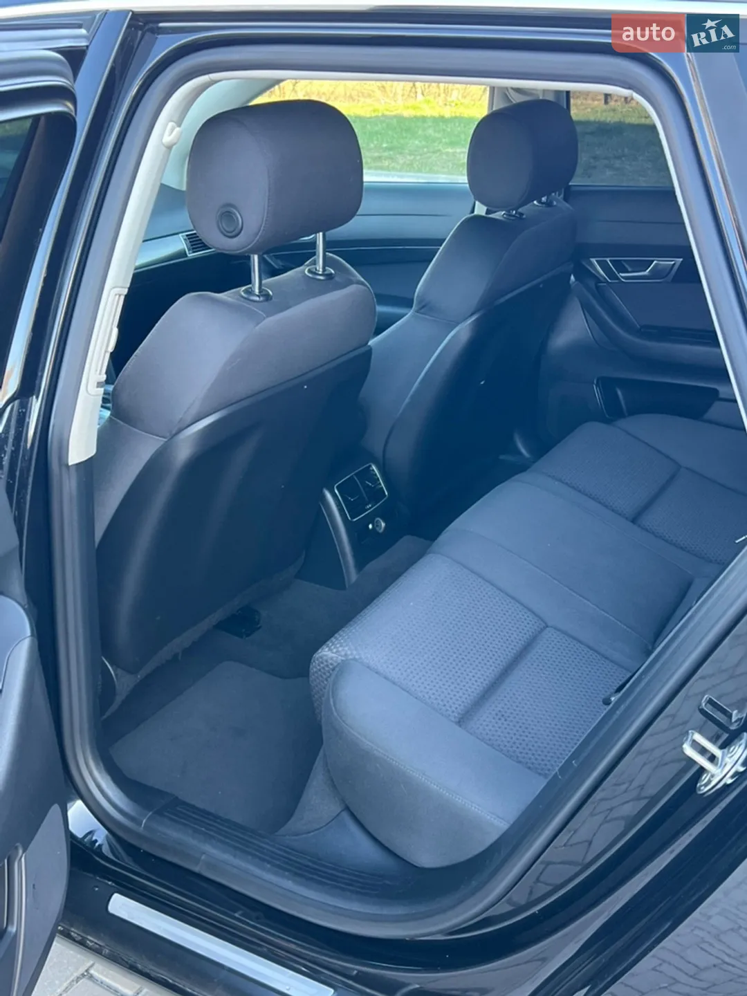 2010 Audi A6 - мініатюра 35