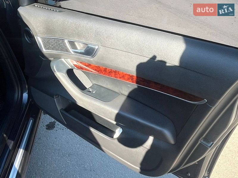 Седан Audi A6 2011 в Шостке
