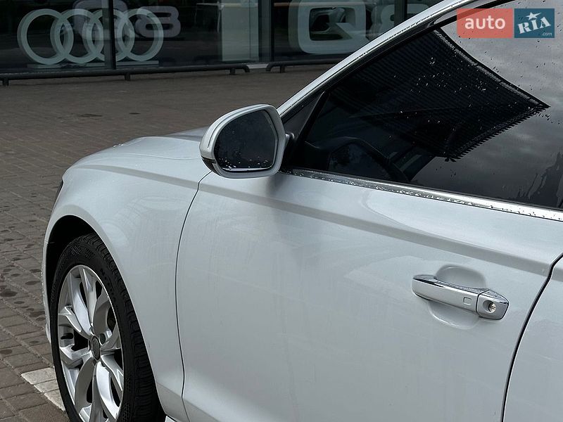 Седан Audi A6 2015 в Львові