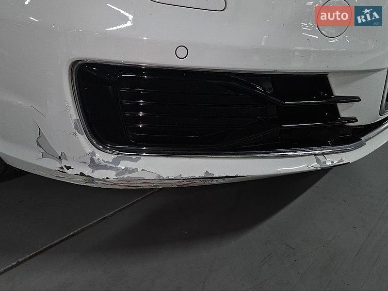 Седан Audi A6 2015 в Львові