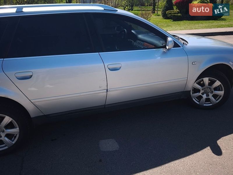 Універсал Audi A6 1999 в Вараші