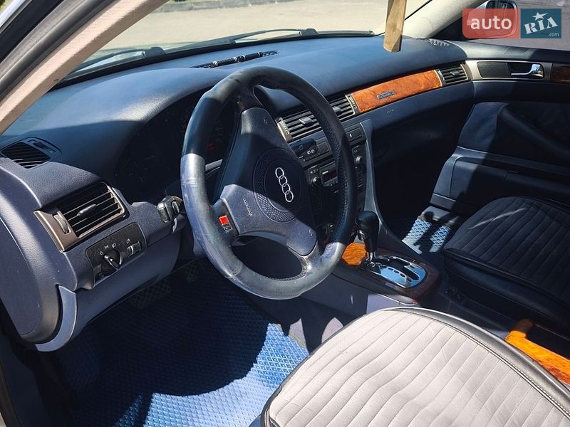 Універсал Audi A6 1999 в Вараші