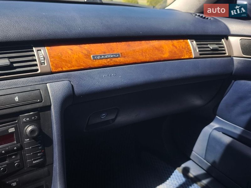 Універсал Audi A6 1999 в Вараші