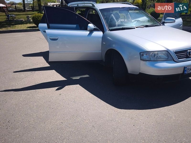 Універсал Audi A6 1999 в Вараші
