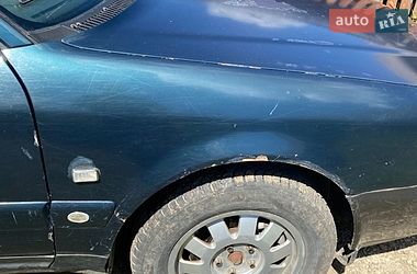 Седан Audi A6 1995 в Долине