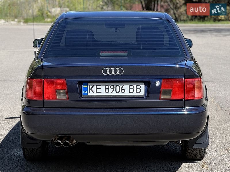Седан Audi A6 1996 в Дніпрі