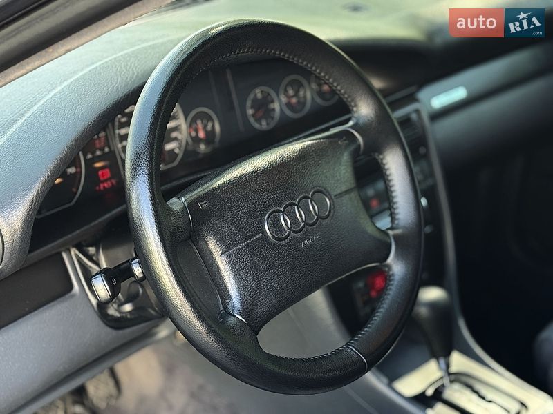 Седан Audi A6 1996 в Дніпрі