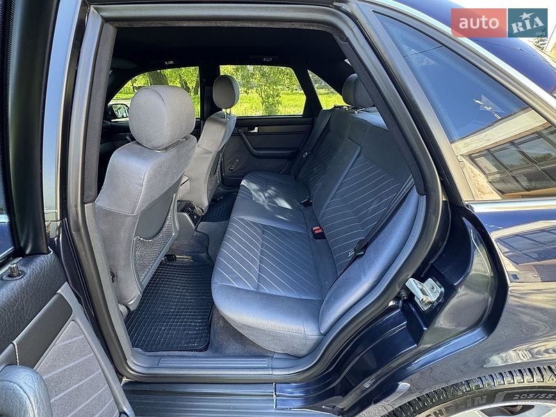 Седан Audi A6 1996 в Дніпрі
