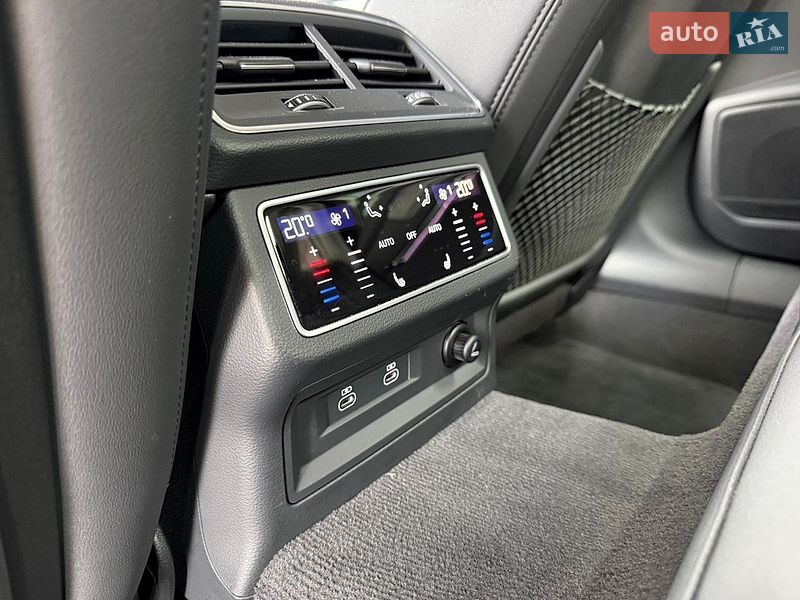 Седан Audi A6 2023 в Киеве