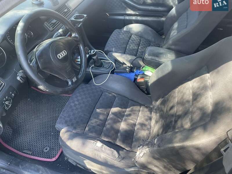 Универсал Audi A6 2000 в Ковеле