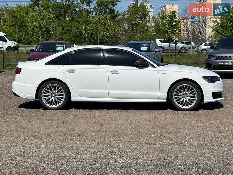 Седан Audi A6 2015 в Киеве