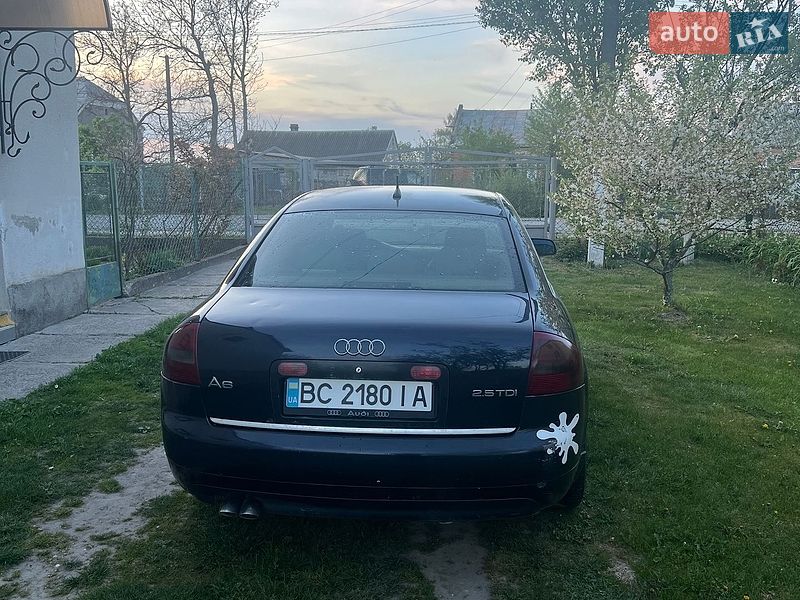 Седан Audi A6 2001 в Городке