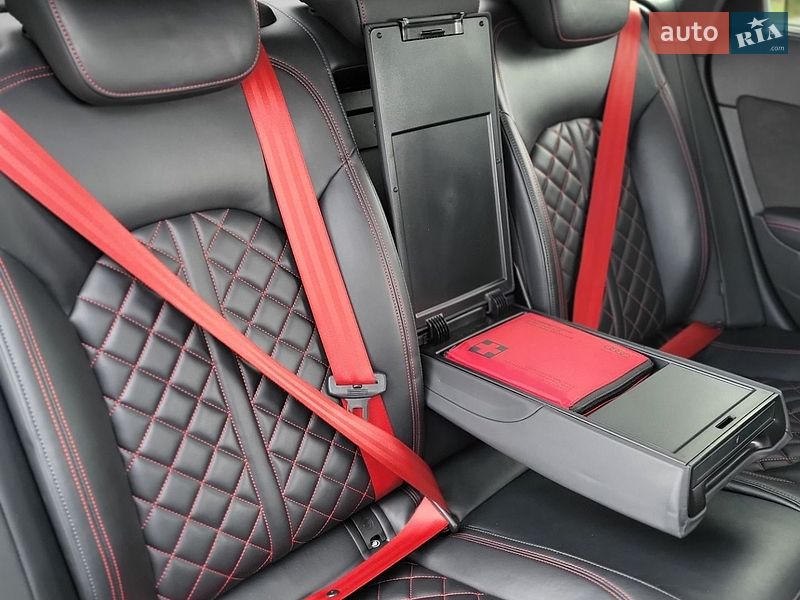 Седан Audi A6 2017 в Киеве