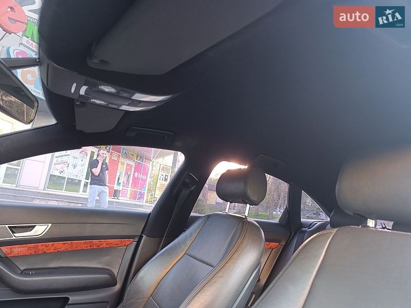 Седан Audi A6 2004 в Смеле