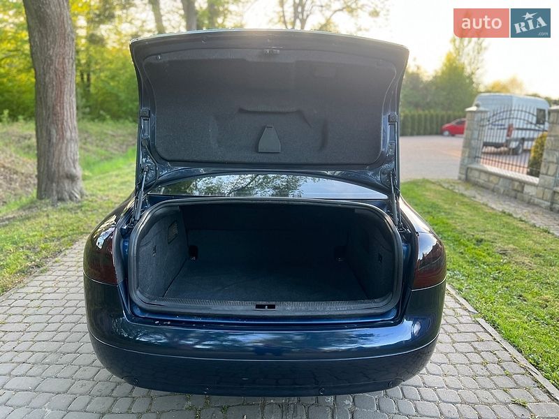 Седан Audi A6 1998 в Жовкве