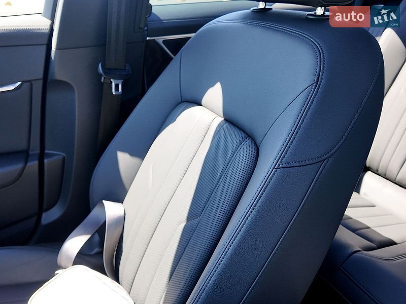 Седан Audi A6 2022 в Киеве