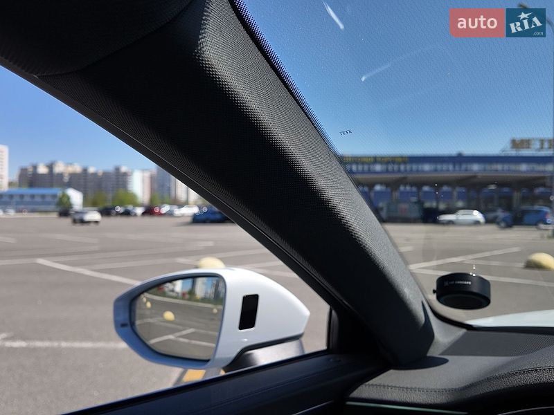 Седан Audi A6 2022 в Киеве