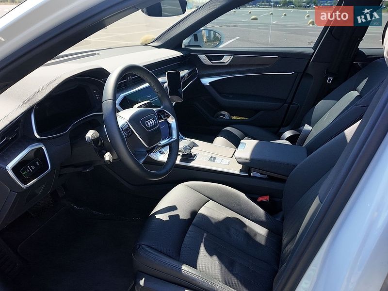 Седан Audi A6 2022 в Киеве