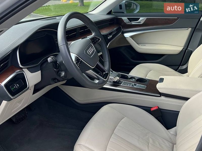 Седан Audi A6 2019 в Львове