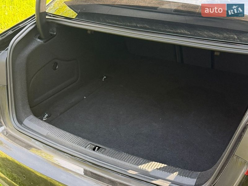 Седан Audi A6 2015 в Дніпрі