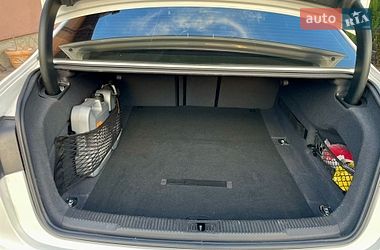 Седан Audi A6 2014 в Ровно