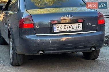 Седан Audi A6 2001 в Дубно