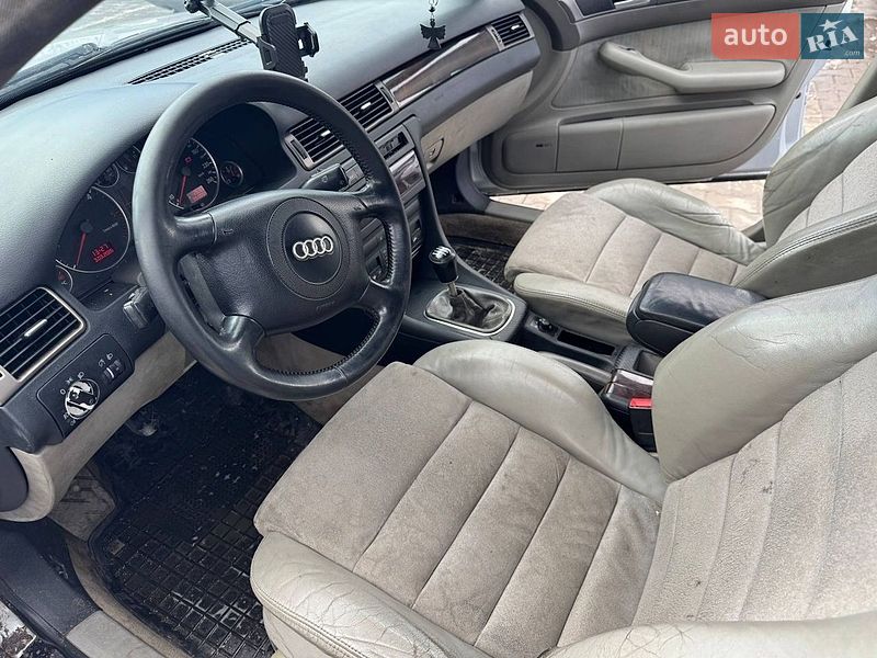 Седан Audi A6 2002 в Хмельницком