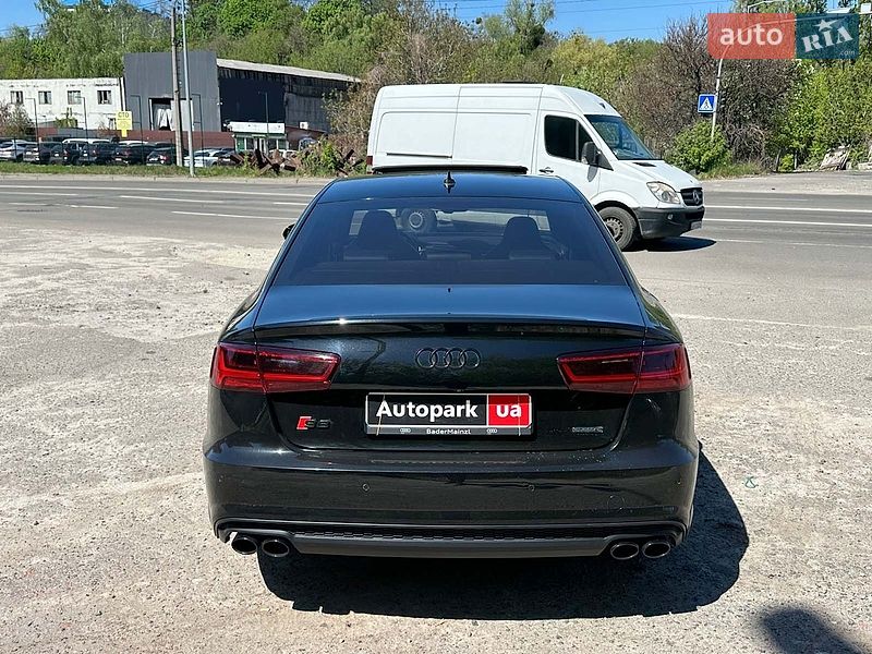 Седан Audi A6 2016 в Киеве