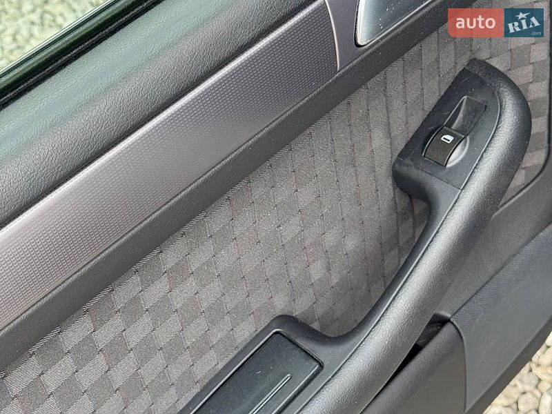 Універсал Audi A6 2004 в Стрию