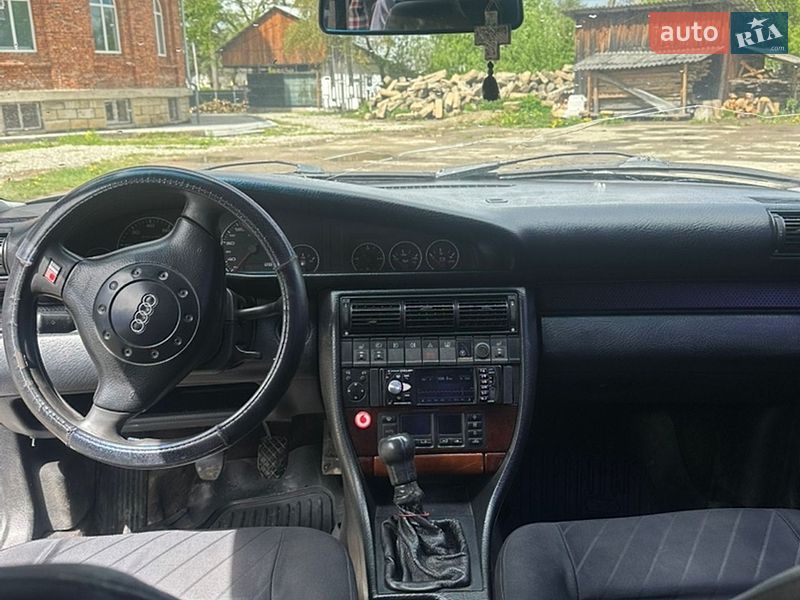 Седан Audi A6 1996 в Надвірній