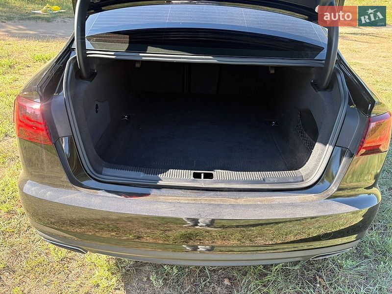 Седан Audi A6 2015 в Запорожье