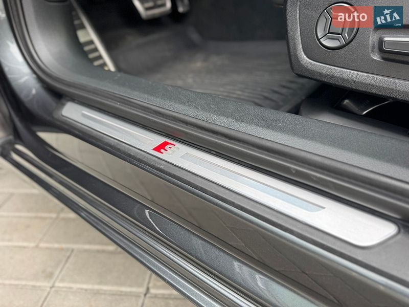 Седан Audi A6 2018 в Мукачево